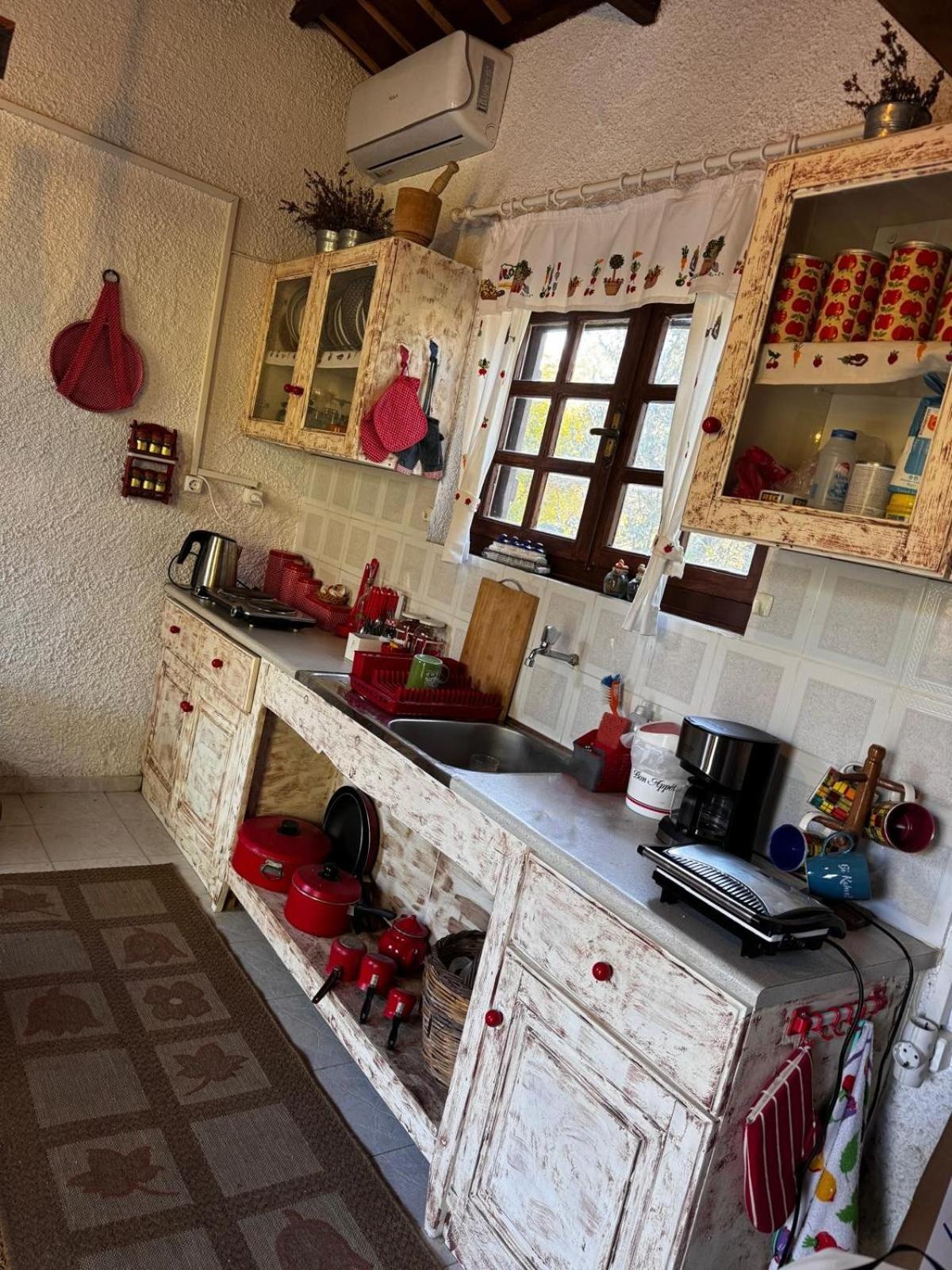 Sol'S Place Mytilene Exterior photo